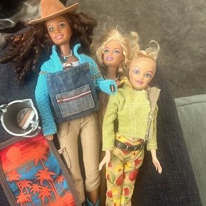 Vintage Cowgirl Barbie Bundle